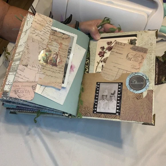 Journal, Junk Journal - Picture 16 of 16